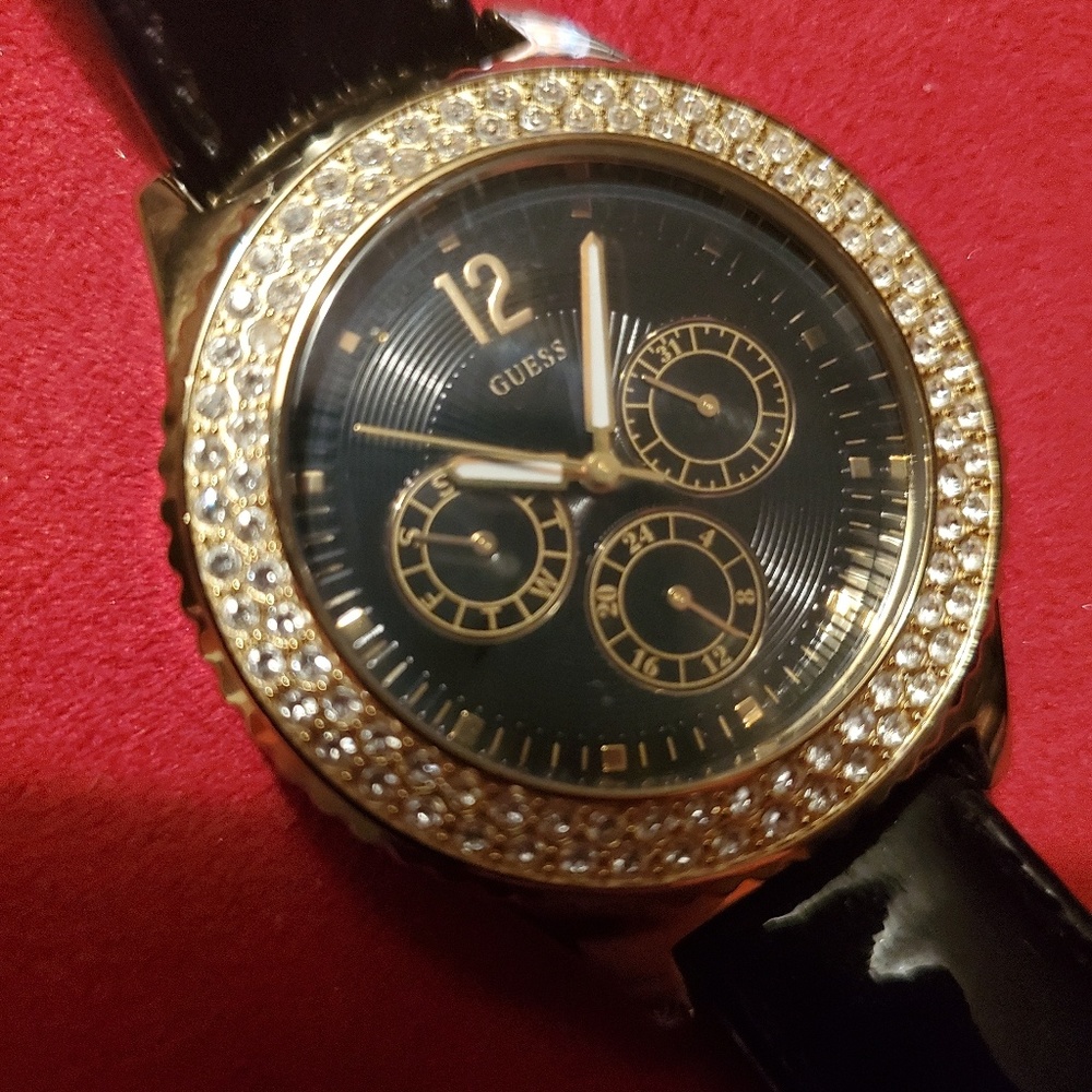 Guess watch